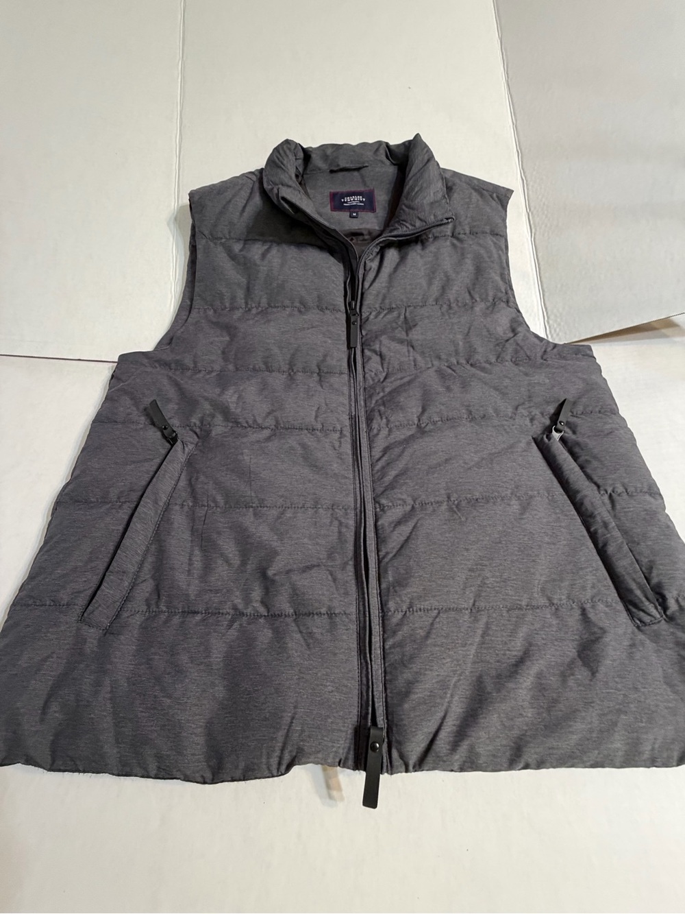 Charles Tyrwhitt Quilted Puffer Vest in Charcoal Gray